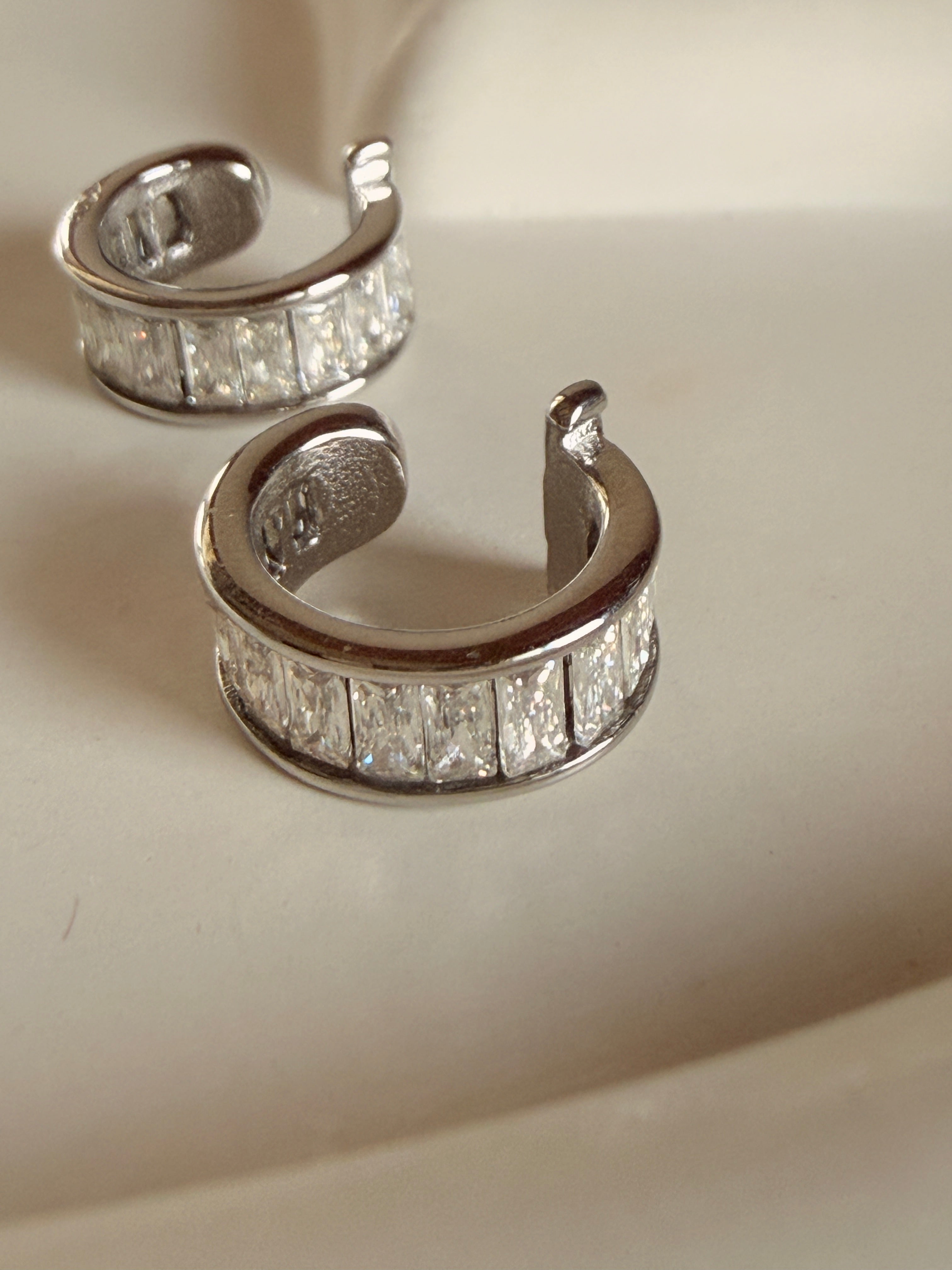 Silver Cubic Zirconia Earcuff
