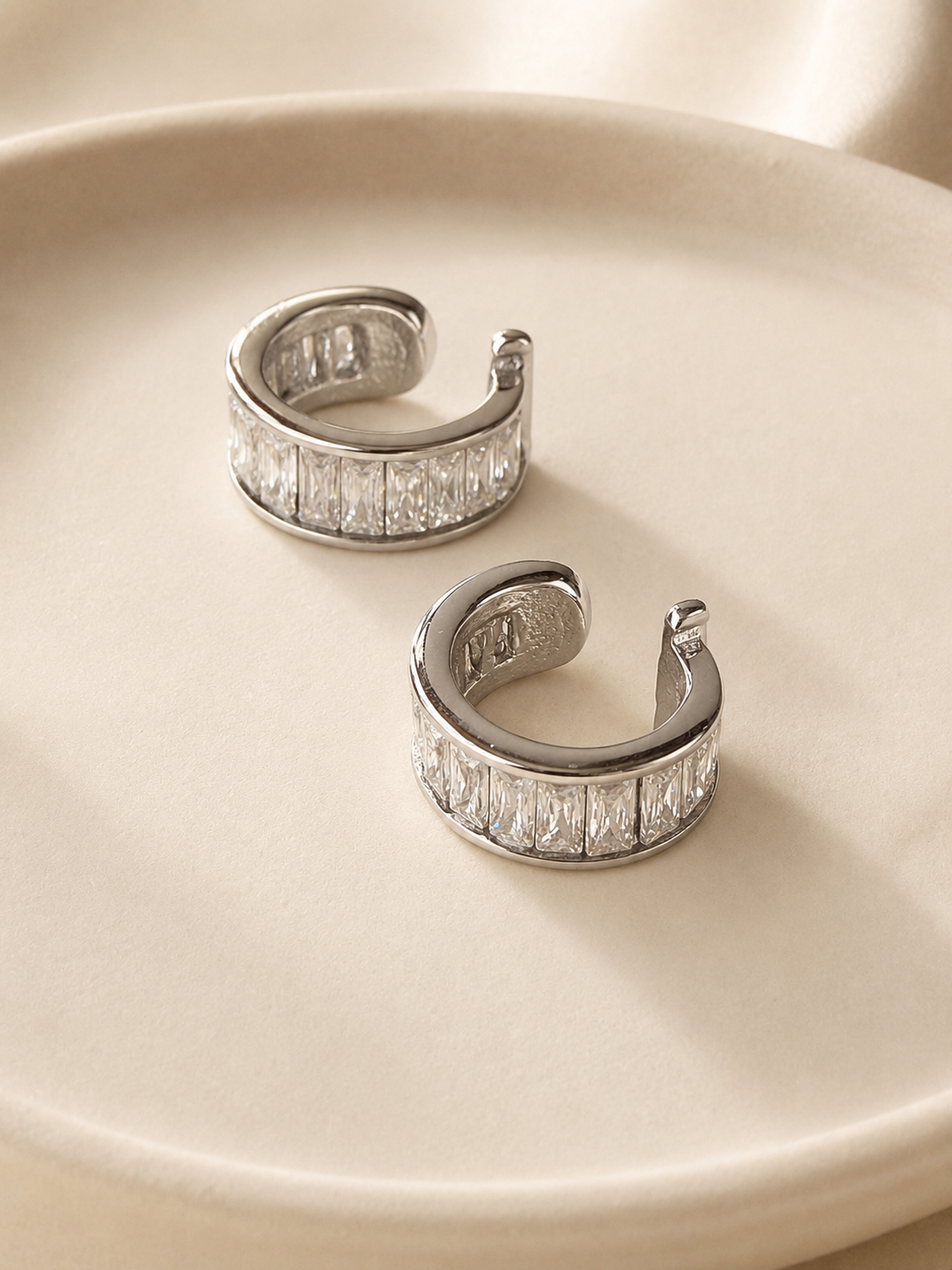 Silver Cubic Zirconia Earcuff