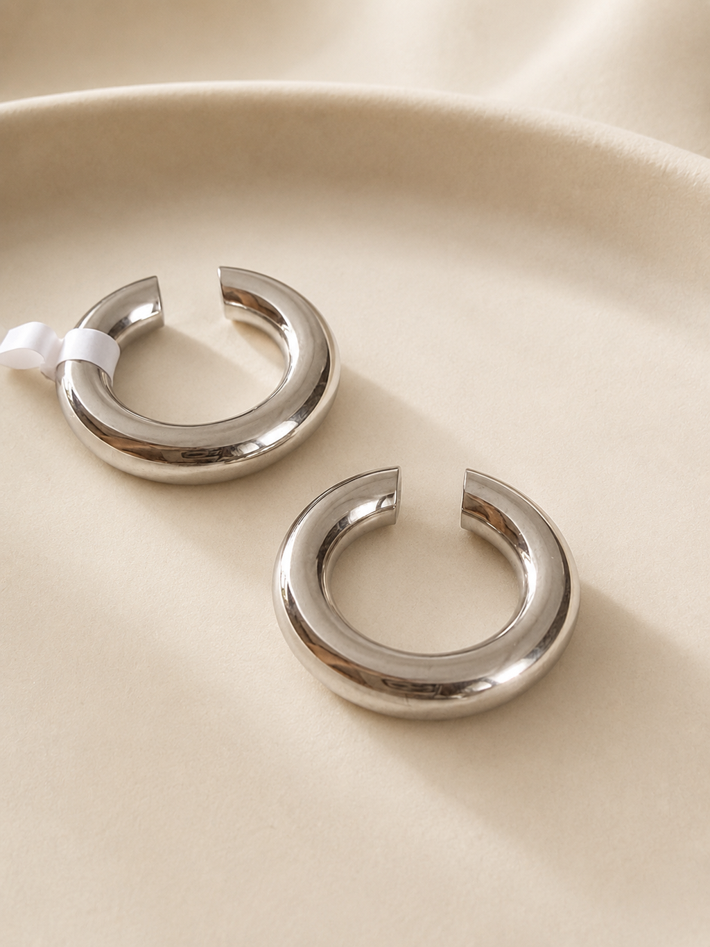 Silver Plain Earcuff