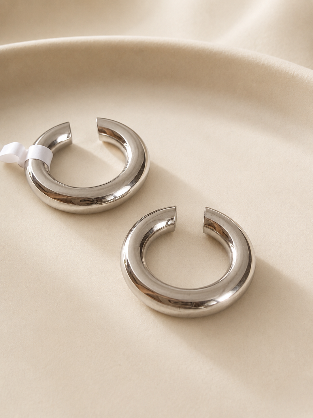 Silver Plain Earcuff