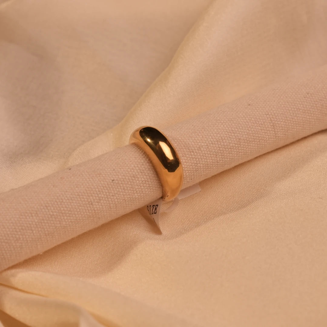 Polished Dome Chunky Gold Band Ring - Buy Gold Ring for Women Online India - Drattans