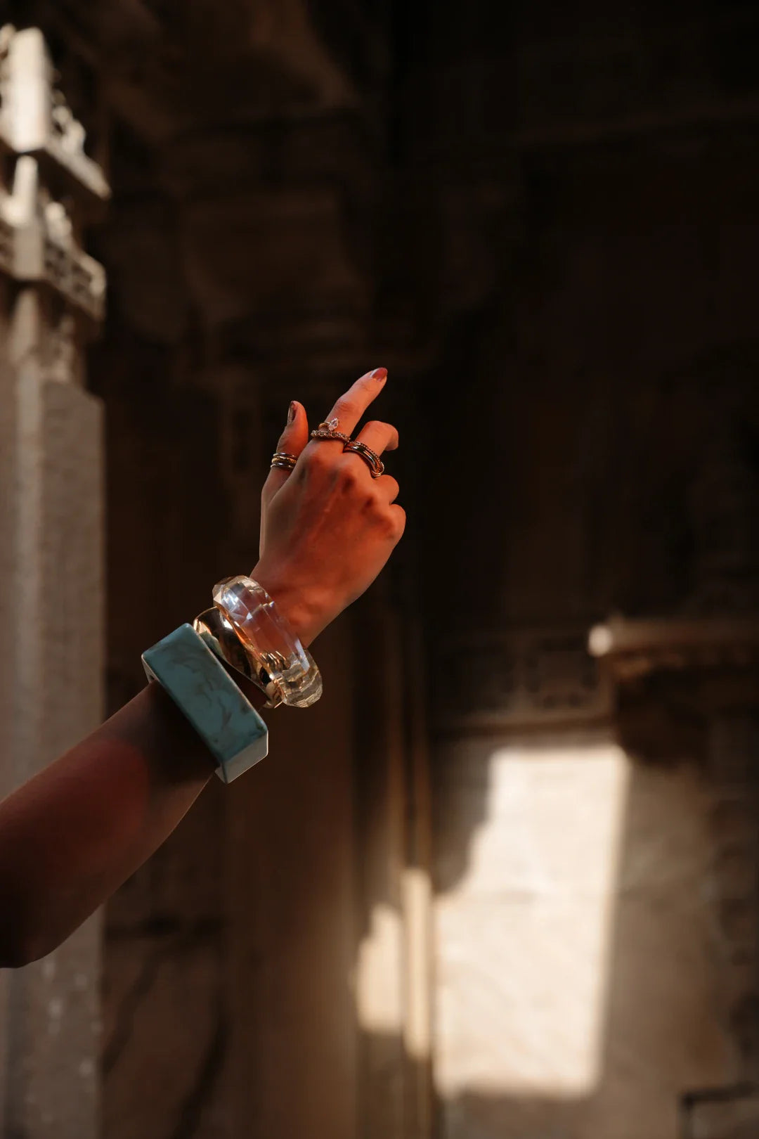 Turquoise Resin Chunky Stacking Bangle Set Location Shot - Buy Bangle Set Online India - Drattans